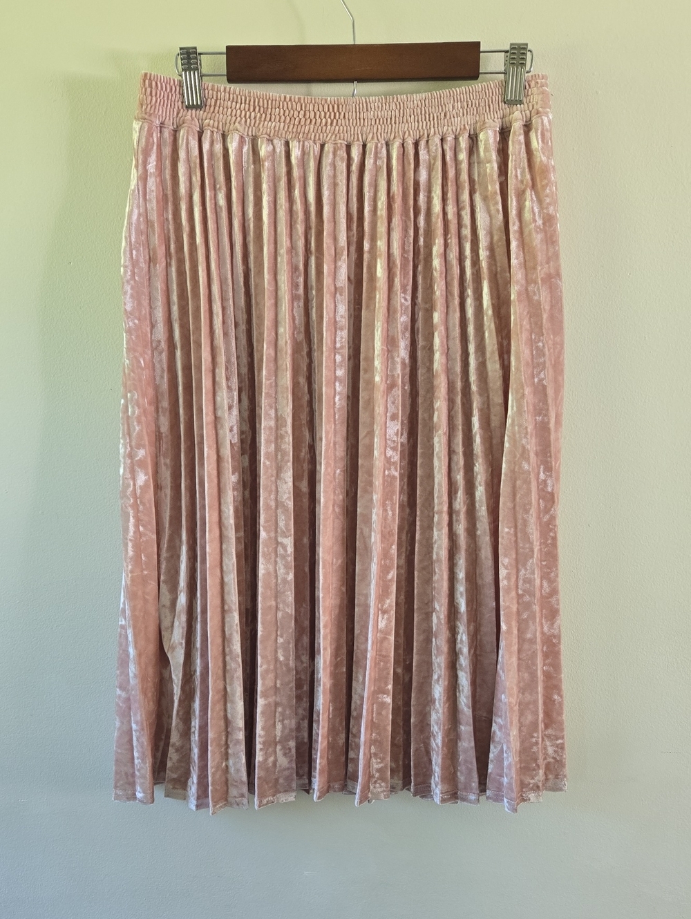 A New Day Crushed Velvet Pleated Midi Skirt Pink Medium Like New